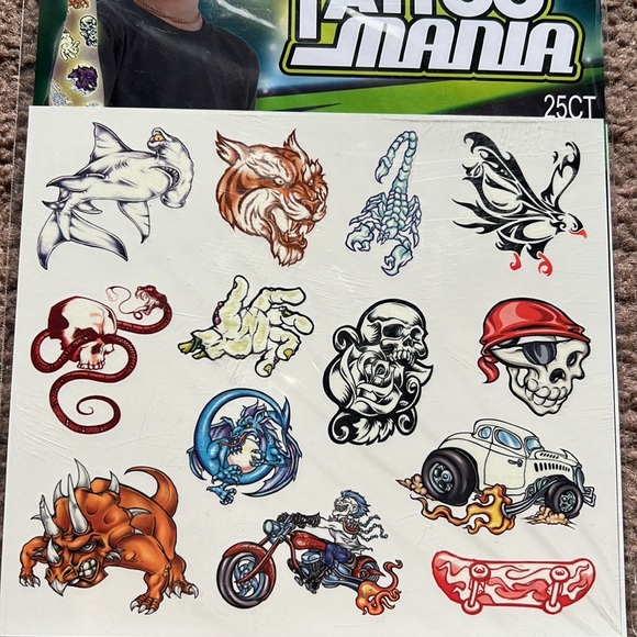 NEW LOT 75 Savvi Glow Tattoo Mania Skull Crossbone Tiger Shark Snake Pirate Lion - Picture 6 of 9